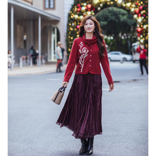 【林栖设计小店】【林栖推荐】2026年早春马海毛绣花红色毛织外套围巾两件套N1954278 商品图1