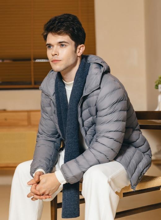 男士品牌售价1300轻薄连帽排骨90白鸭绒羽绒服 商品图0