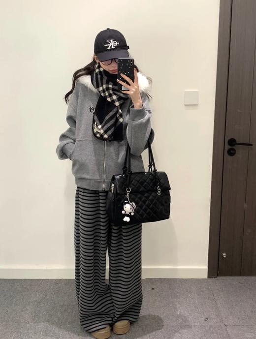 <曾小咸推荐> 美式复古可拆卸毛领连帽卫衣 日常159.99/件 活动价109.99！！【预售款，预计3-15天发货】 商品图6