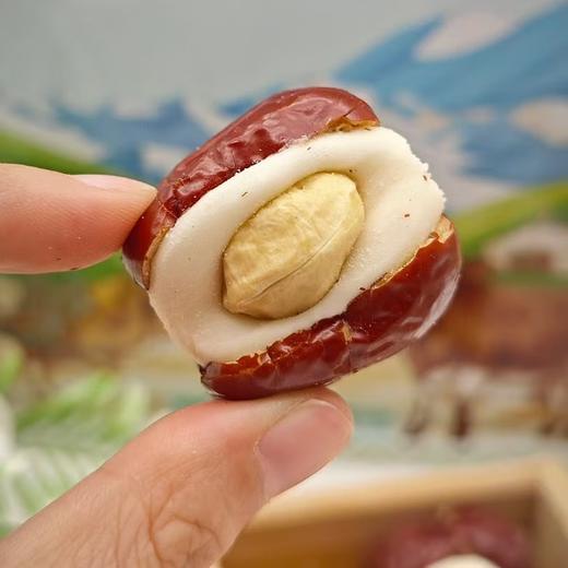 西域皇后·腰果泡芙枣 多规格可选  新疆灰枣 + 腰果 双重营养 休闲小吃 商品图5