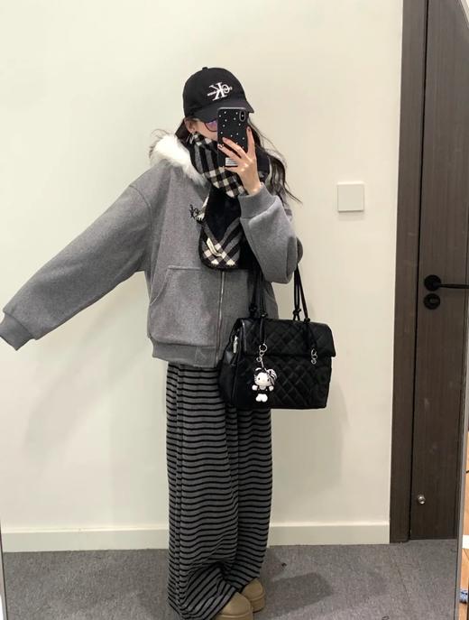 <曾小咸推荐> 美式复古可拆卸毛领连帽卫衣 日常159.99/件 活动价109.99！！【预售款，预计3-15天发货】 商品图5