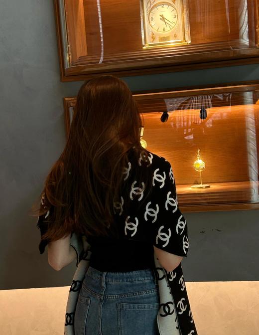 专柜流出小香限量熊猫双色100%羊绒围巾 商品图10