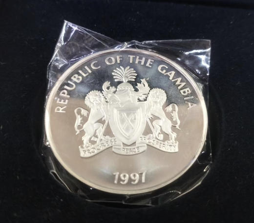 冈比亚1997年香港回归 20达拉西精制 1盎司全新银币 商品图2