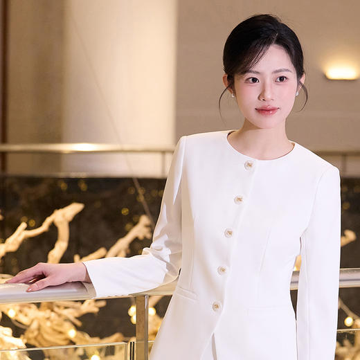 法小曼*子珍专款/白色主持人长袖西装半裙职业装正式场合商务招待两件套 商品图5