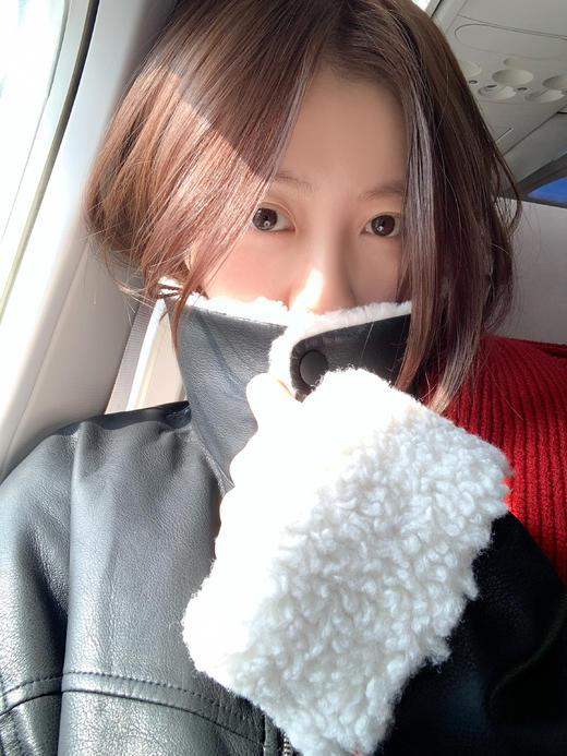 <曾小咸推荐> 现货秒杀！微信超特价！黑色毛领PU皮衣外套女 日常319.99 立减150 秒杀169.99！ 商品图8