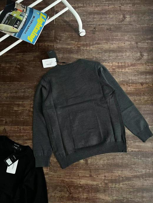 D120427新款下摆金属小标点缀男士商务休闲圆领毛衣 商品图7