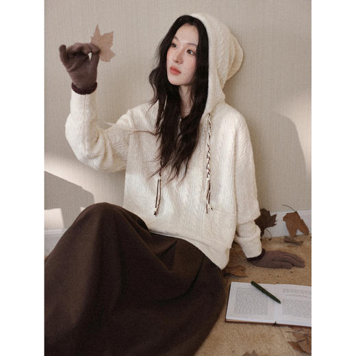 鹿向南「柔软小憩」杏色连帽毛衣秋冬季设计感时尚百搭长袖上衣女 商品图4