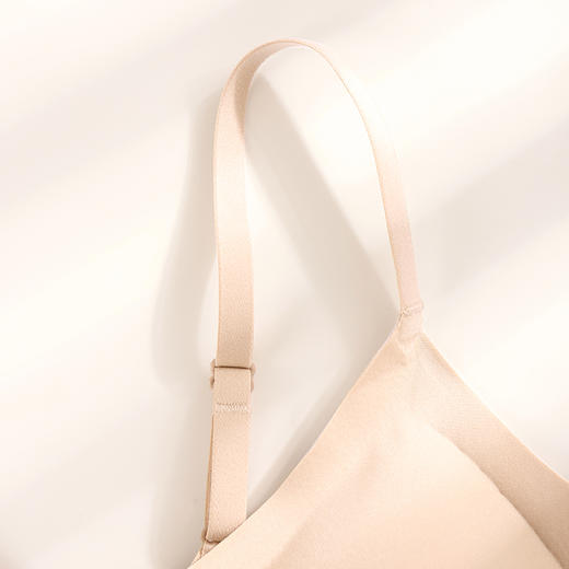 美奈川 蚕丝莫代尔细肩带无痕文胸BRA11487 商品图8