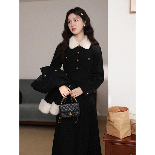 鹿向南「白茶千金」黑色短款外套女秋冬收腰毛领长款连衣裙套装 商品图4