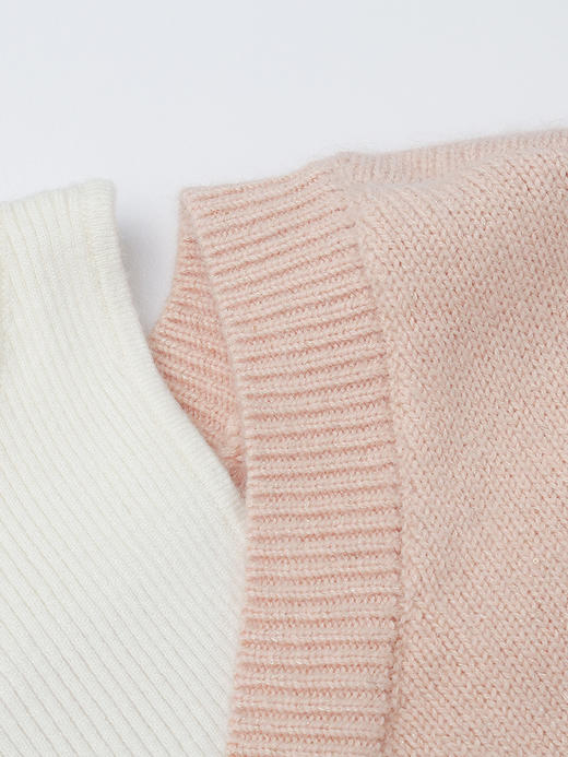 粉杏色假两件 V 领针织衫 露背镂空拼接宽松短款上衣 温柔甜系秋冬叠穿毛衣 商品图2