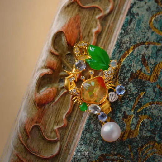 龢盒原创 18k金镶金钱蟹欧珀翡翠吊坠 商品图1