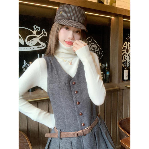 <曾小咸推荐> 现货秒杀！微信超特价！巨好看灰色v领吊带连衣裙 日常289.99 立减160 秒杀129.99！ 商品图2