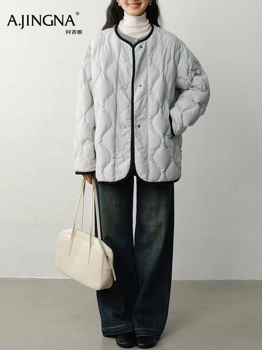 【绗缝撞色】阿菁娜冬季新款绗缝撞色羽绒服S型綗线立体廓形松弛感通勤外套F30D216033 商品图2