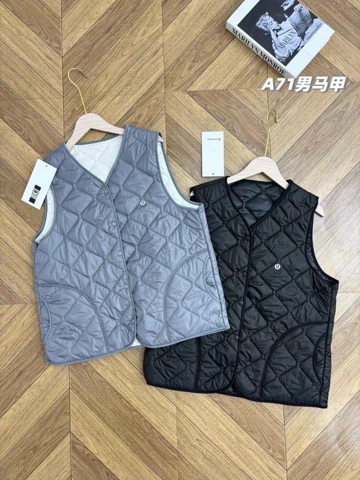 D120437一包2件！秋季新款男士精典款绵羊毛纽扣马甲外套 商品图7