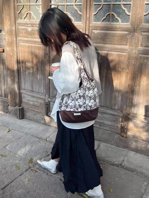 nothe Case布然/NC251101/「璃雾霜花」大容量麂皮拼接单肩包 双面 商品图1