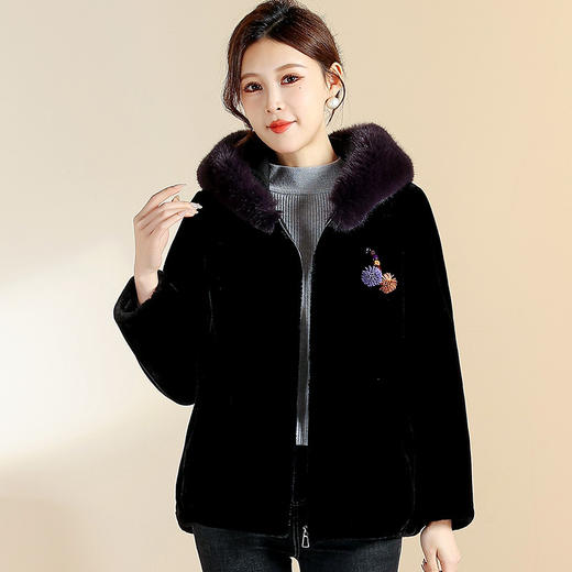 QYM CS25D129宽松连帽气质洋气皮毛一体拉链皮草外套 商品图0