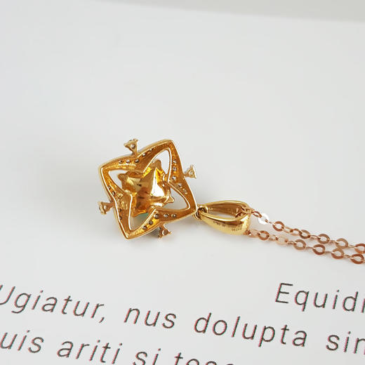 【天然正品】AU750黄金镶钻镶天然糖塔造型0.8克拉木佐绿祖母绿吊坠项链17.9*11.9*5.6MM（皆取最大值）链长：45CM（长度可调节）女士 251125NJS15 商品图4