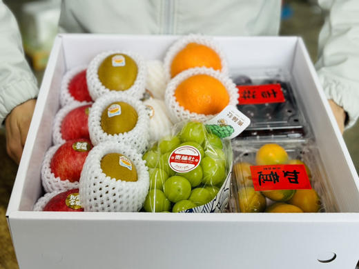 精美水果礼盒 商品图0