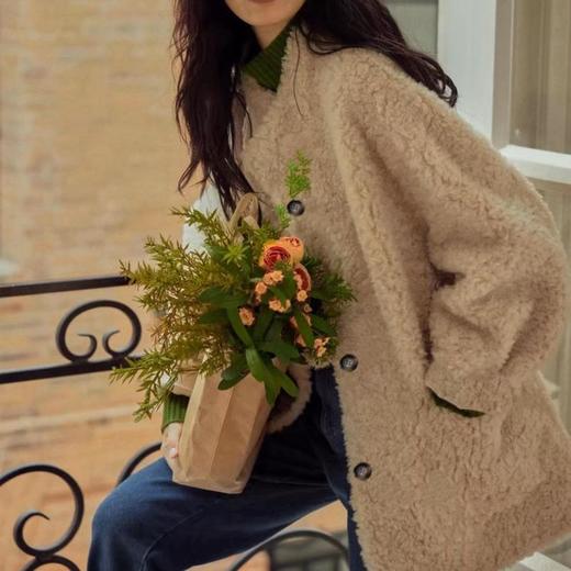 限时赠送袜子两双【ARRKSEKKE 白鹿同款羊羔绒短款外套&羊羔绒羊棉毛中长款外套】棉羊毛/里衣摇粒绒外套短款&长款 时尚3色‼160斤也可穿保暖程度可抵一件羽绒服～ 商品图8