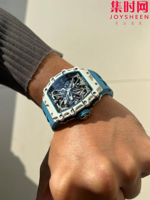 理查德米勒RM35-03系列 NTPT碳纤维壳 已发布5款产品 男士腕表 采用定制一体机 正面可看到摆轮摆动 纤薄壳套13.5mm 商品图6