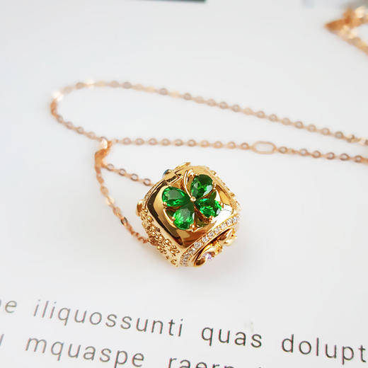 【天然正品】AU750黄金镶钻镶天然方形0.542克拉多宝彩色宝石吊坠项链13.3*12.1*12.4MM（皆取最大值）链长：45CM（长度可调节）女士 251125NJS13 商品图2