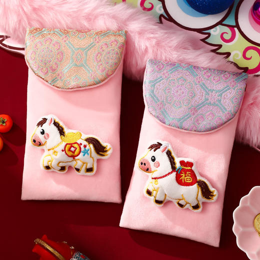 【云优选】2026年新款精细刺绣红包袋 春节过年创意个性儿童挂脖的压岁钱包 新年利是封  可挂可拎的马年红包袋 商品图2