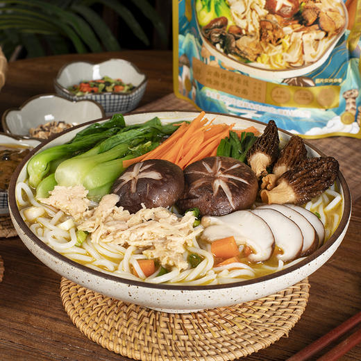 云南保山施甸小锅米线四种口味混装，小锅焖肉味/傣味木瓜酸汤味/+菌菇土鸡过桥米线味+大理凉拌米线味（共4包） 商品图3