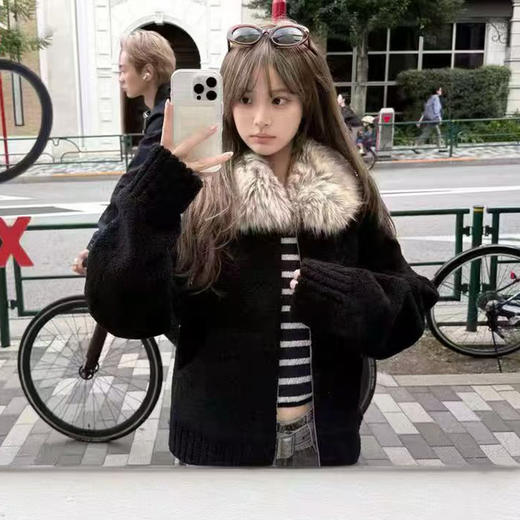 西遇毛毛领纯色短款外套女冬季新款加厚保暖韩系宽松上衣SS051919 商品图4