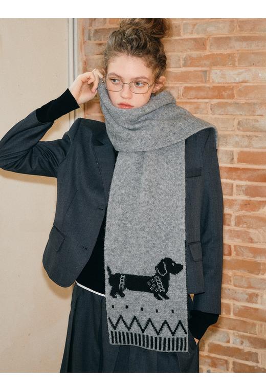 【觅瑾双面针织腊肠狗围巾】韩系温柔感➕英伦复古感 软糯亲肤 简约百搭 商品图7