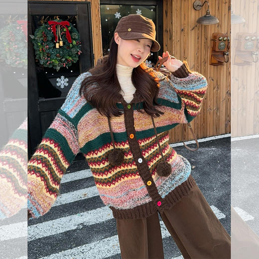 西遇费尔岛毛衣外套女冬季新款撞色连帽毛针织开衫SS051920 商品图1