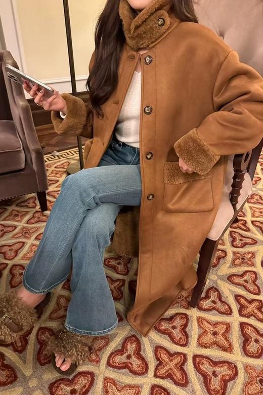 ELLA JADE 经典款棕色加厚皮毛一体大衣外套 21938 商品图1