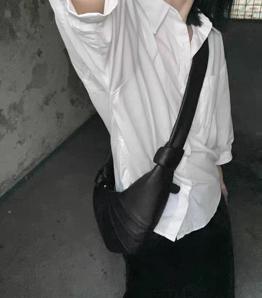 Lemaire 柔软小羊皮牛角包可颂包 商品图9