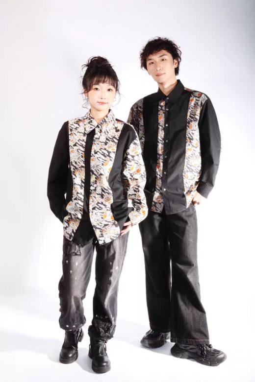 【跳一针】x 谢建平联名限量撞色拼接衬衫--无界漫游 商品图0