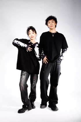 【跳一针】x 谢建平联名限量假两件T恤--瞬裂轨迹