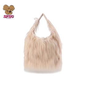 4楼Eubelle欧蓓 SFSG潦草小狗毛毛包系列多色单肩包 活动价：339元