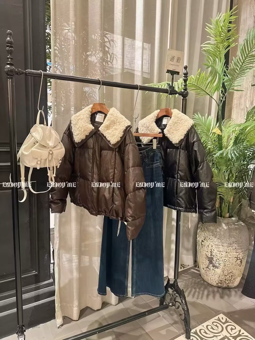 【门店同款】ENJOY冬季“暖冬知性”毛领短款皮羽绒外套 167097078