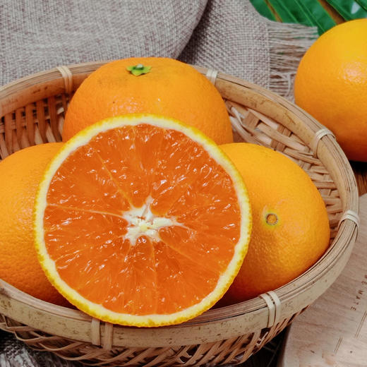 🍊这颗橙子会飙汁！【九月红脐橙】浓郁橙香一咬就爆汁🔥细嫩如果冻，汁水多到能“喝饱”！💦皮薄，淡淡果酸越吃越上瘾 商品图0