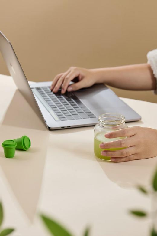 ⁴ 清仓【冻干石斛粉低至2.48元】安徽霍山鲜铁皮石斛 低温锁鲜 送摇摇杯 还原鲜榨石斛口感  胶质浓郁1g*10个/盒YC04-CRMM-BDT（TOP） 商品图2