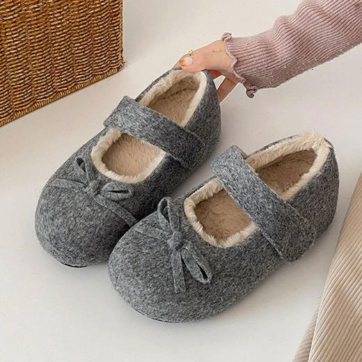 【玛丽珍❗️魔术贴浅口鞋】舒适的内里选料，贴脚亲肤不腻脚，轻松对应各种场合，个性防滑底纹，防滑耐磨，保暖百搭棉鞋加绒2025冬季款蝴蝶结毛毛鞋QQ 商品图1