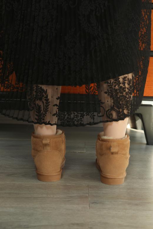 一周发货【雪地靴】肉肉脚拍大一码，35-48鞋码，长毛皮毛一体雪地靴，鞋口定制加大版本，栗色&黑色，冬季保暖大码羊毛靴，男女同款都可穿，满足一家人的冬季保暖需求 商品图6