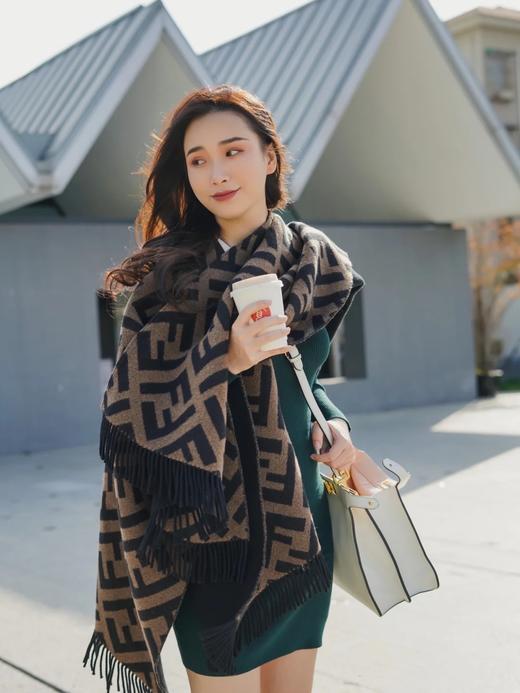 G713 Fen#di双面双色斗篷披肩 商品图0