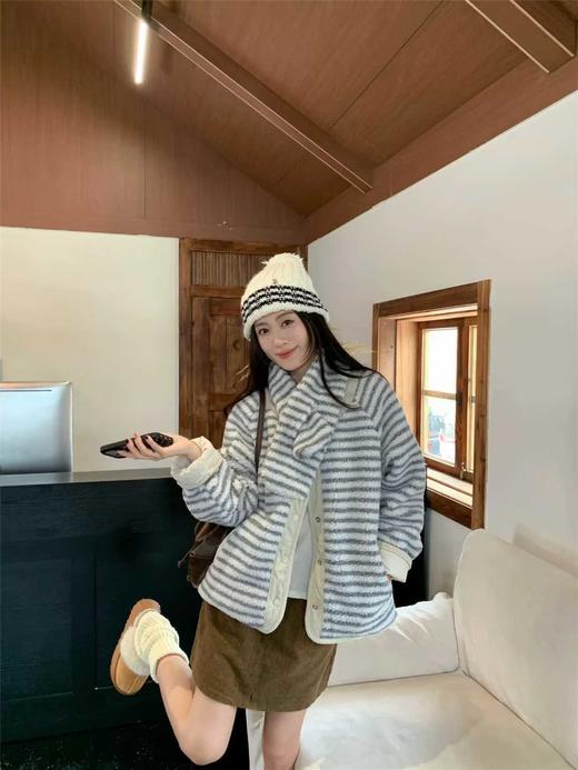 【GZ】无忧购韩系休闲棉服两面穿带围脖羊羔绒外套女宽松圆领外套6637#（截单后3-5天发货） 商品图2