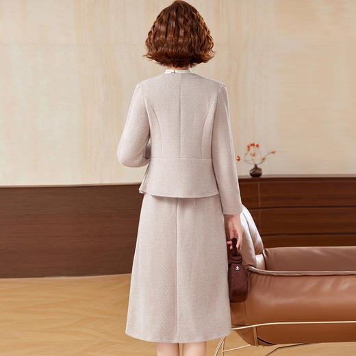 XK 92539妈妈秋冬套装优雅连衣裙 商品图1