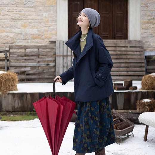 绽放542朵/95鹅绒经典翻领风衣式系带中长款羽绒服女百搭羽绒外套 商品图3