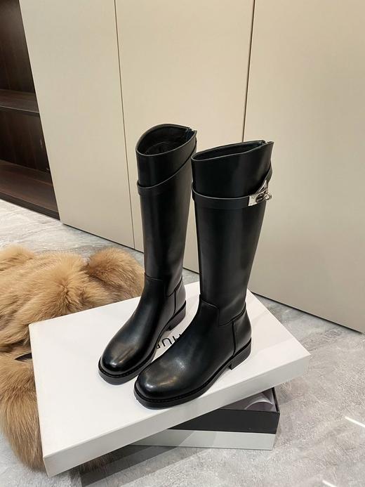 JEHURFIE/纪华菲专柜TOP1～真皮斜口k*扣粗跟高筒长靴 商品图2
