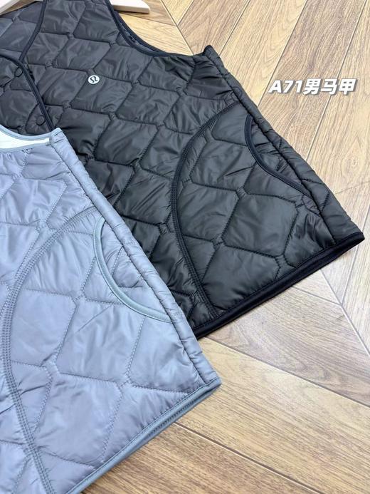 D120437一包2件！秋季新款男士精典款绵羊毛纽扣马甲外套 商品图10