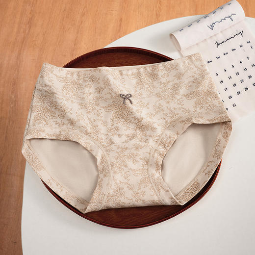 【氛围天花板❗️纯棉小碎花内裤】氛围天花板，亲肤大包臀版型，吸湿透气不闷热，底裆10A级益生菌呵护，纯棉抑菌女生加长档包臀碎花女生小平四角裤QQ 商品图5