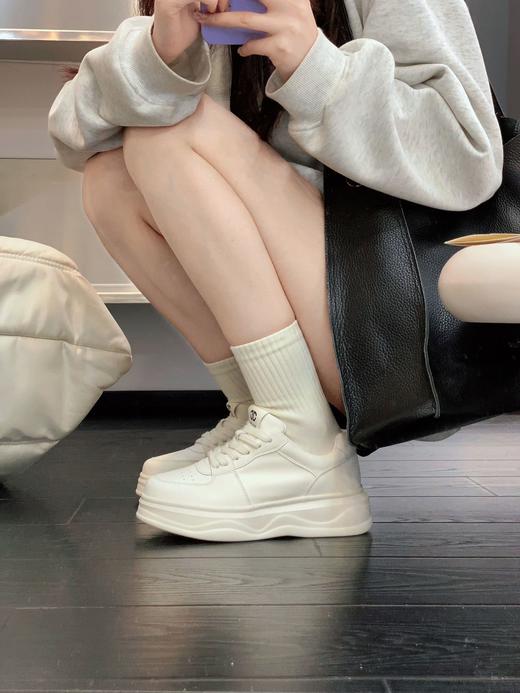 JEHURFIE/纪华菲章若楠春晚同款小白鞋 商品图6