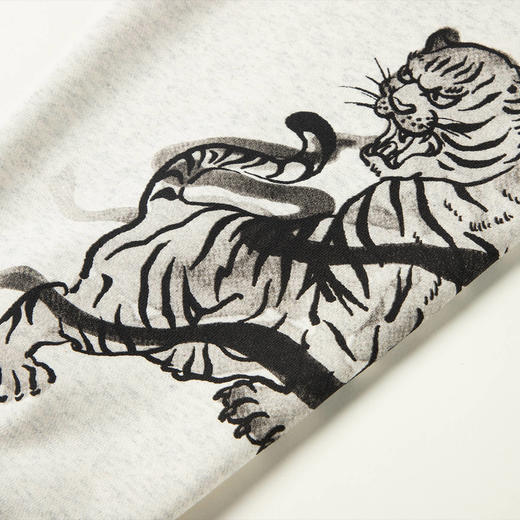 NPC潮牌24春夏高克重国风山海经水墨木虎印花连帽卫衣男 NP41ST31 商品图2