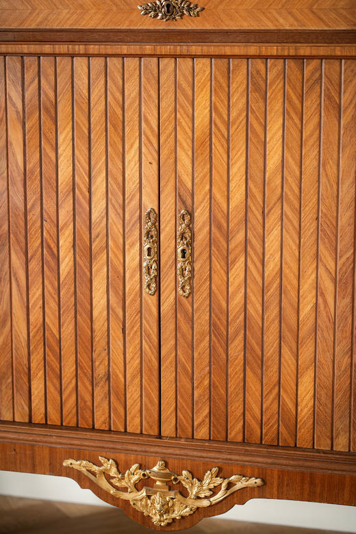 独角鹿西洋古董19世纪末法国出品路易十六风格古典铜鎏金雕花装饰玻璃边柜 商品图9